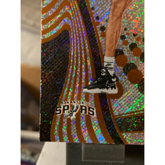 2023-24 Panini Revolution Victor Wembanyama #104 RC Rookie - Picture 5 of 10